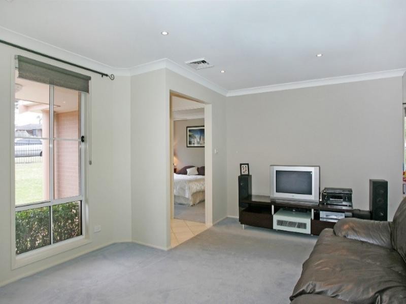 37 Kintyre Close, Hamlyn Terrace NSW 2259