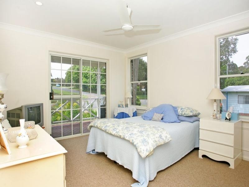 76 Leonard Avenue, Toukley NSW 2263