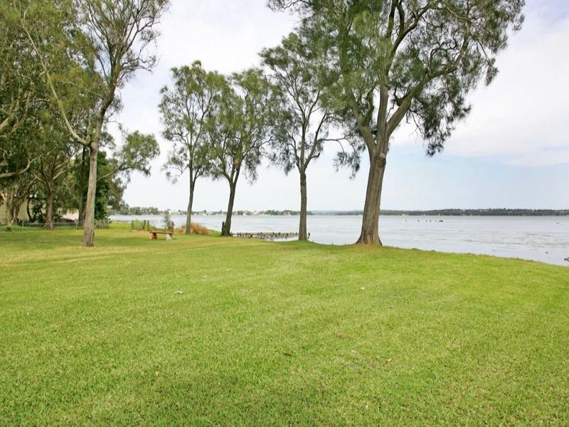 76 Leonard Avenue, Toukley NSW 2263
