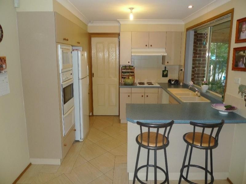 14 Elizabeth Bay Drive, Lake Munmorah NSW 2259