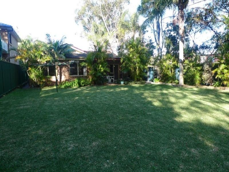 14 Elizabeth Bay Drive, Lake Munmorah NSW 2259