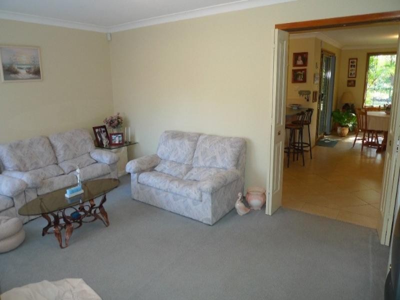 14 Elizabeth Bay Drive, Lake Munmorah NSW 2259