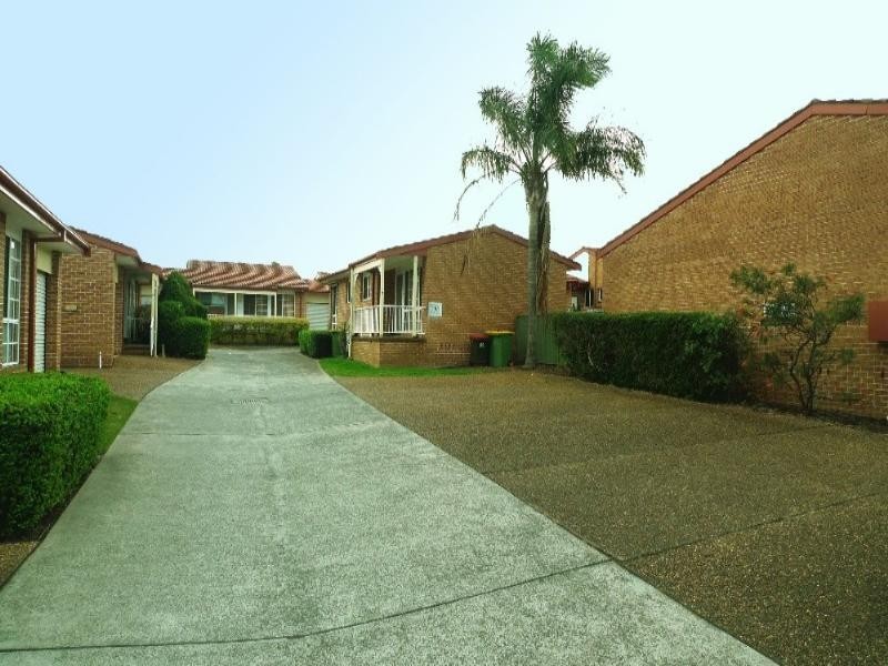 7/1 Dan Close, Gorokan NSW 2263