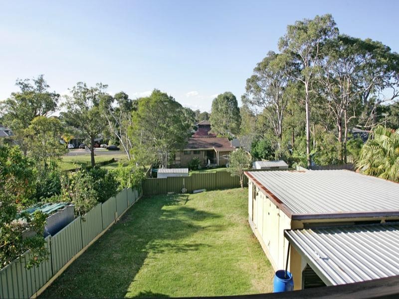 17 Avonlea Avenue, Gorokan NSW 2263