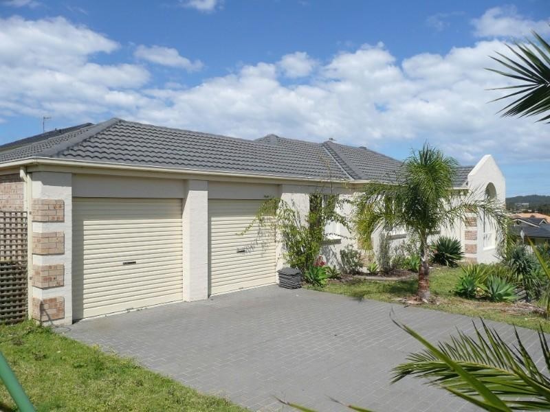 10 Hillmont Close, Woongarrah NSW 2259