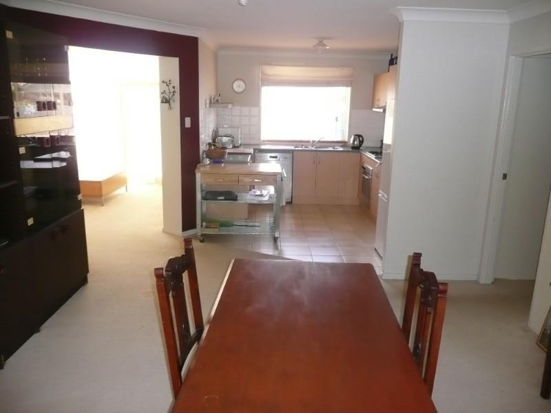 10 Hillmont Close, Woongarrah NSW 2259