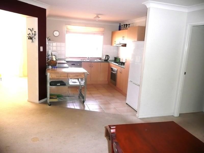 10 Hillmont Close, Woongarrah NSW 2259