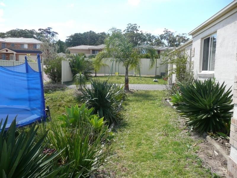 10 Hillmont Close, Woongarrah NSW 2259