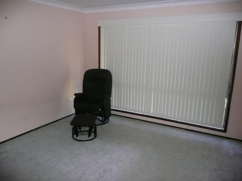 16 Rosemount Avenue, Lake Munmorah NSW 2259