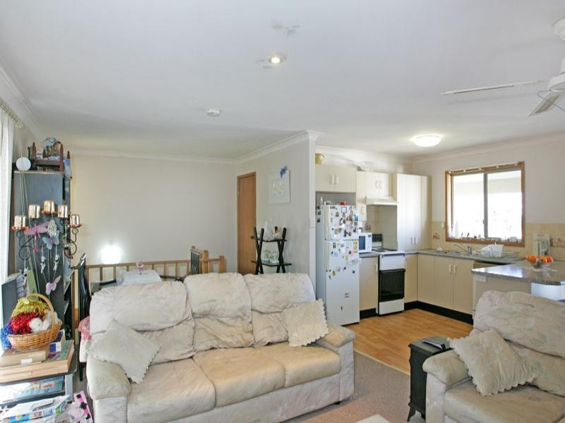 8 Suffolk Street, Gorokan NSW 2263