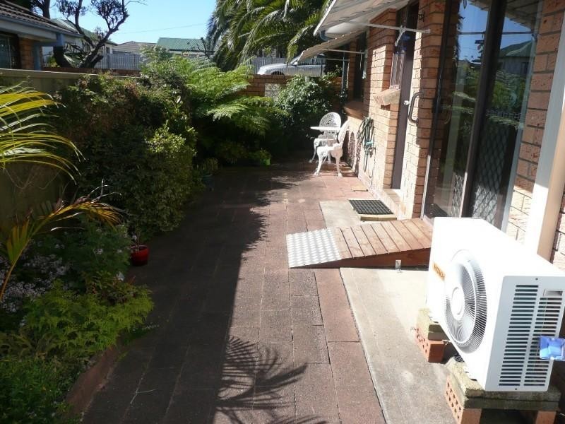 2/96 – 100 Wallarah Road, Gorokan NSW 2263