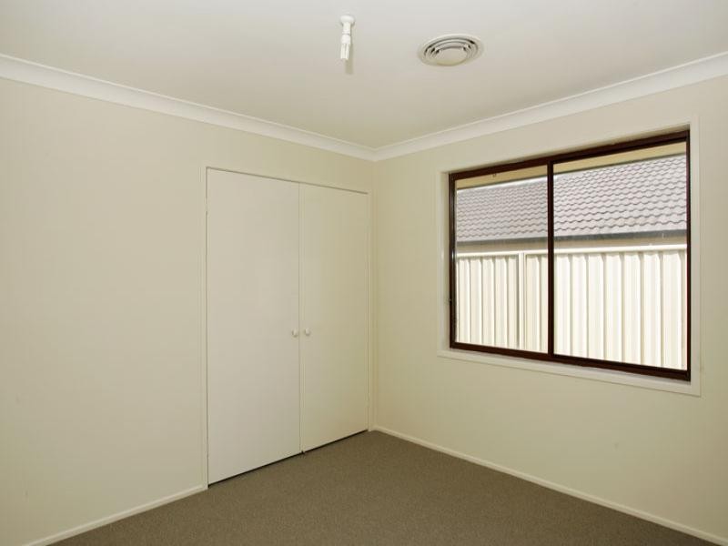 6 Flametree Close, Hamlyn Terrace NSW 2259