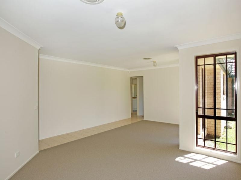 6 Flametree Close, Hamlyn Terrace NSW 2259