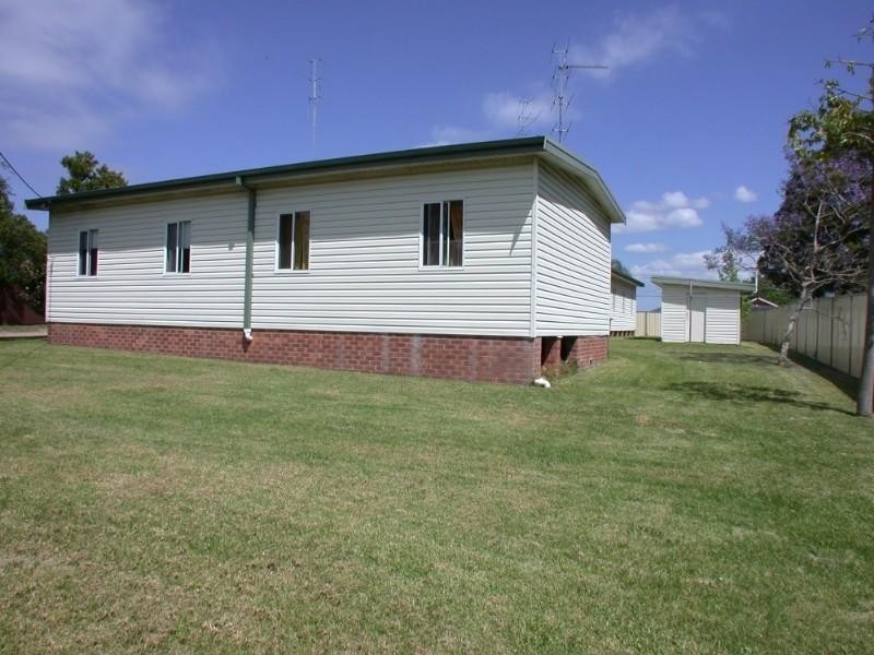 Mannering Park NSW 2259