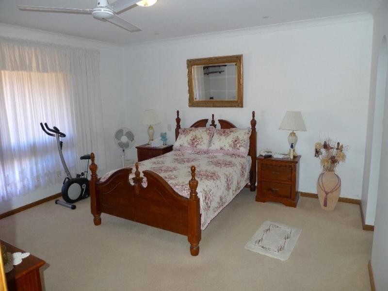 52 Seventh Avenue, Toukley NSW 2263