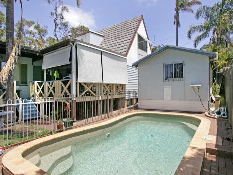 6 Ulandi Road, Gorokan NSW 2263