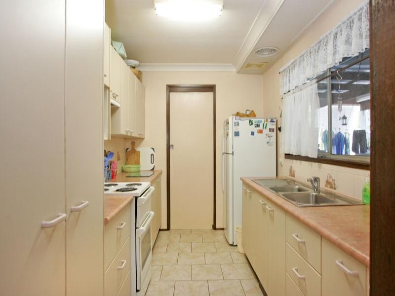 6 Ulandi Road, Gorokan NSW 2263