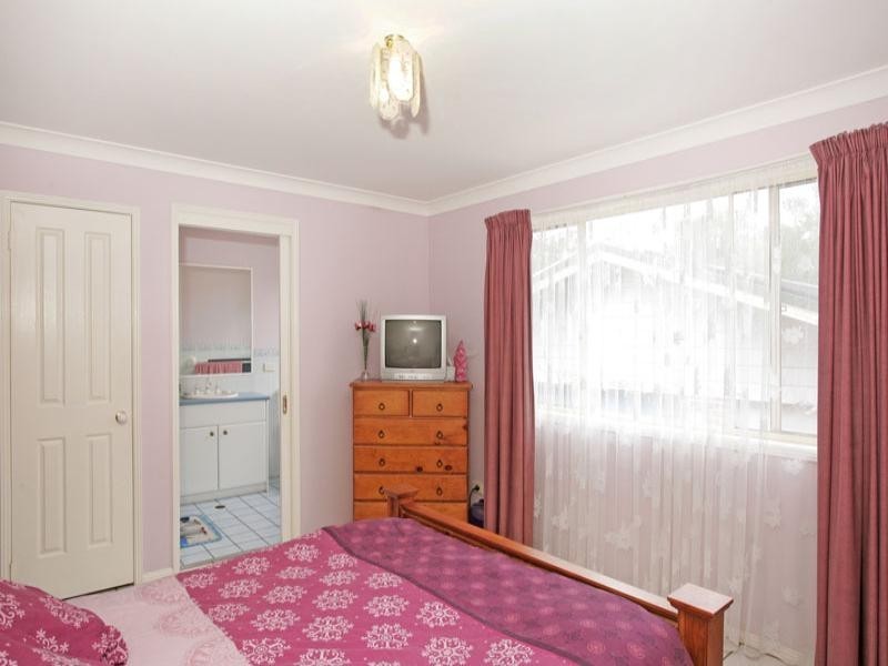 12 Chelmsford Road, Lake Haven NSW 2263