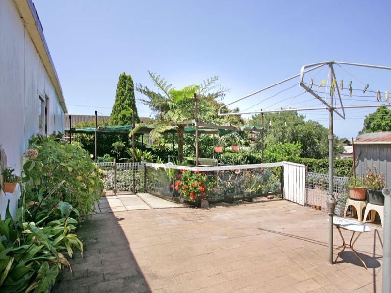 61 Arlington Street, Gorokan NSW 2263