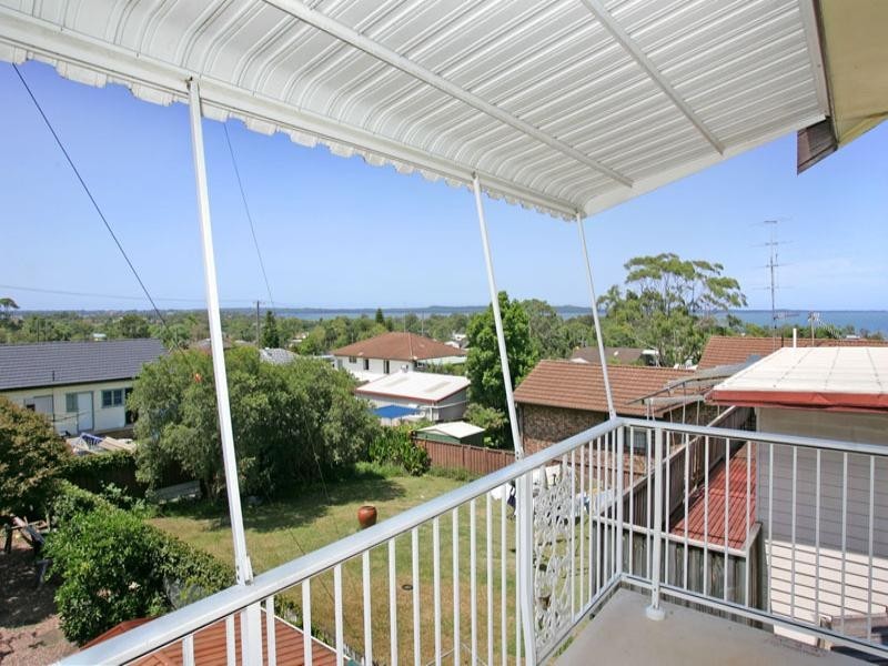 61 Arlington Street, Gorokan NSW 2263