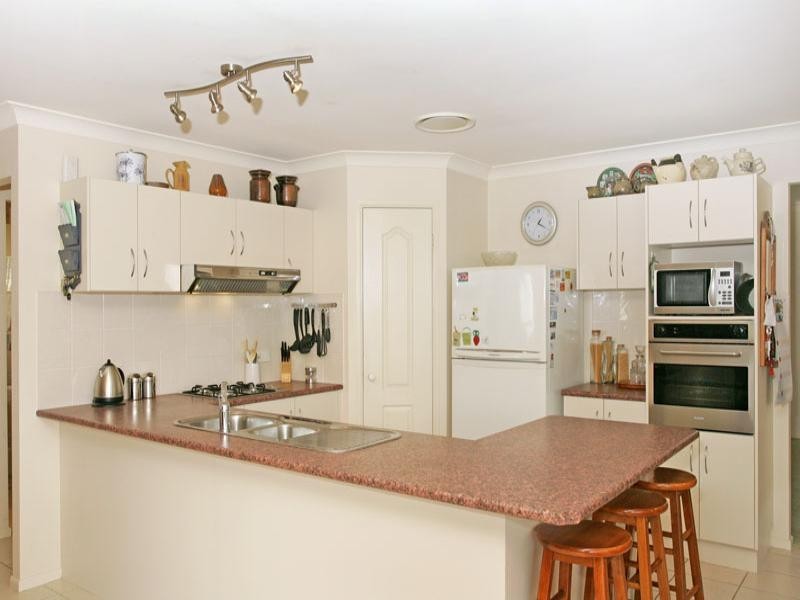 15 Foxtail Crescent, Woongarrah NSW 2259