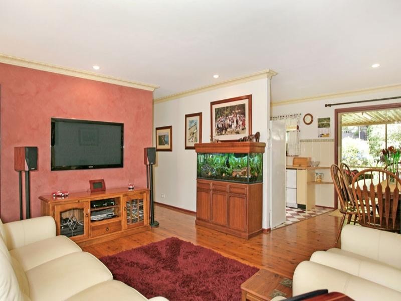 12 Margot Avenue, Gorokan NSW 2263