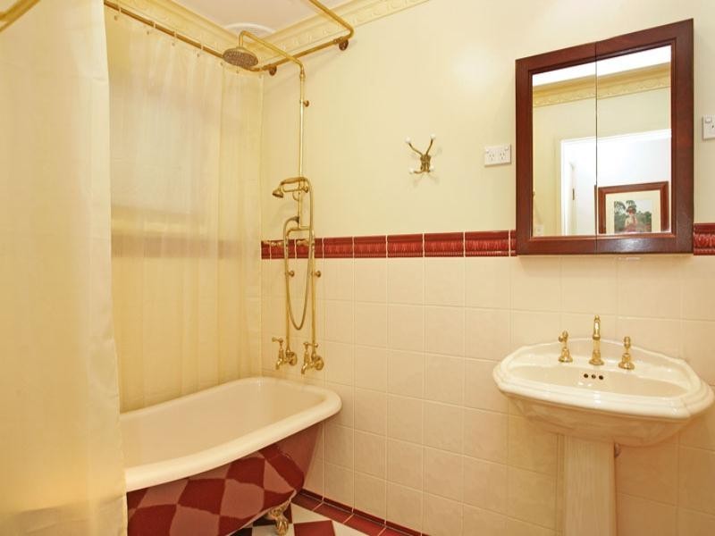 12 Margot Avenue, Gorokan NSW 2263