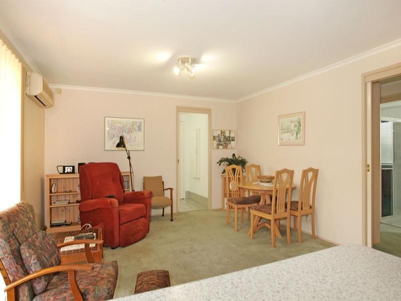 37 Twin Lakes Drive, Lake Haven NSW 2263
