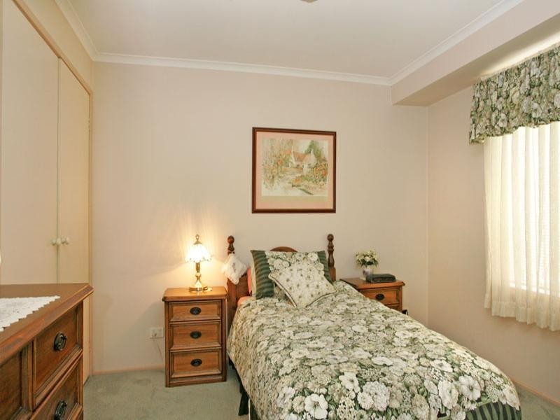 37 Twin Lakes Drive, Lake Haven NSW 2263