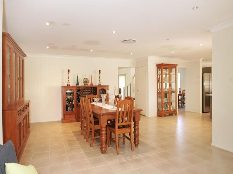 127 Orchid Way, Wadalba NSW 2259