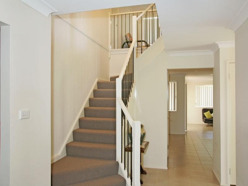 127 Orchid Way, Wadalba NSW 2259