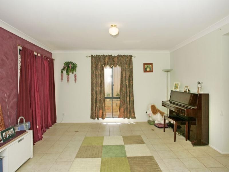 1 Lupin Close, Woongarrah NSW 2259