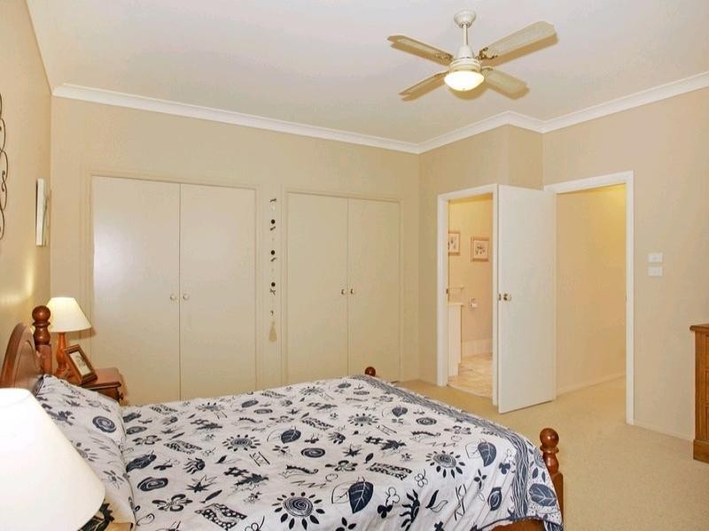 11 Ebony Drive, Hamlyn Terrace NSW 2259