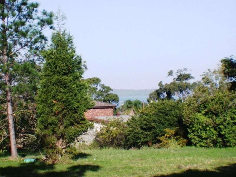 13 Skyline Street, Gorokan NSW 2263