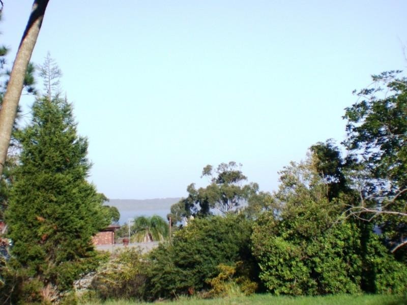 13 Skyline Street, Gorokan NSW 2263