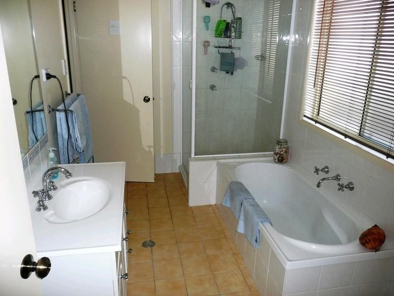 8 Sohrabi Place, Lake Munmorah NSW 2259