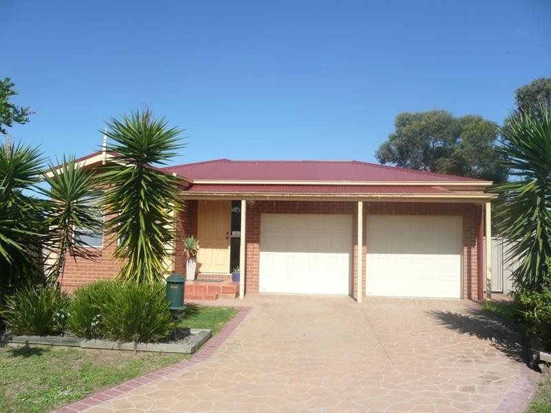 4 Pulaski Court, Lake Munmorah NSW 2259