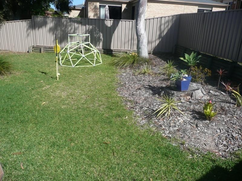 4 Pulaski Court, Lake Munmorah NSW 2259