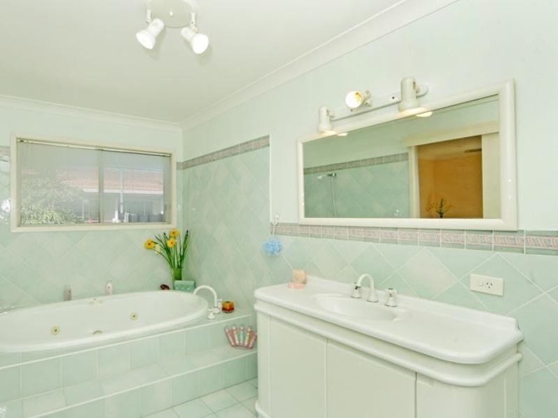 16 Maitland Street, Norah Head NSW 2263