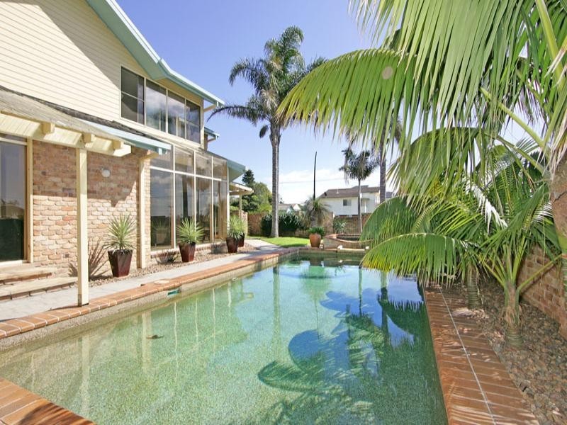 16 Maitland Street, Norah Head NSW 2263