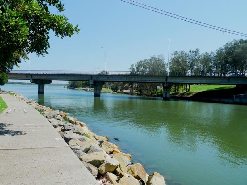 10 Ocean Street, Budgewoi NSW 2262