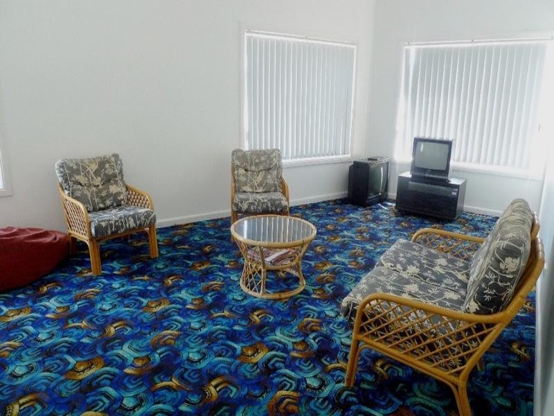 10 Ocean Street, Budgewoi NSW 2262