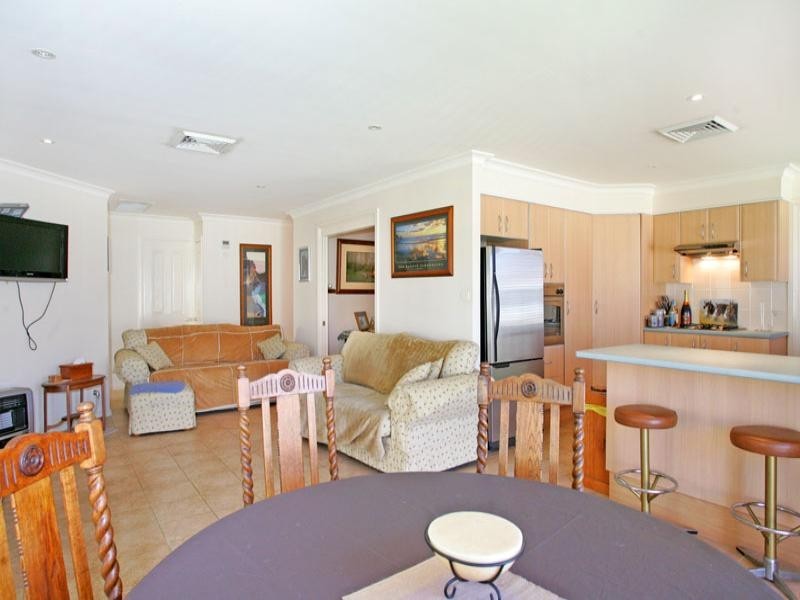 3 Ridgewood Drive, Woongarrah NSW 2259