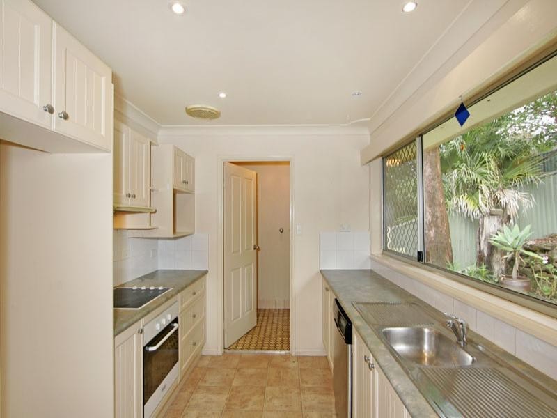 42 Donald Avenue, Kanwal NSW 2259