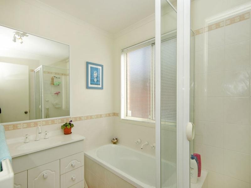 11 Winchester Drive, Lake Munmorah NSW 2259