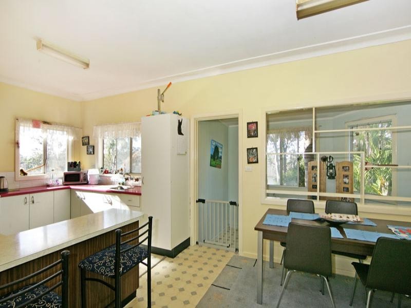 11 Tosca Drive, Gorokan NSW 2263