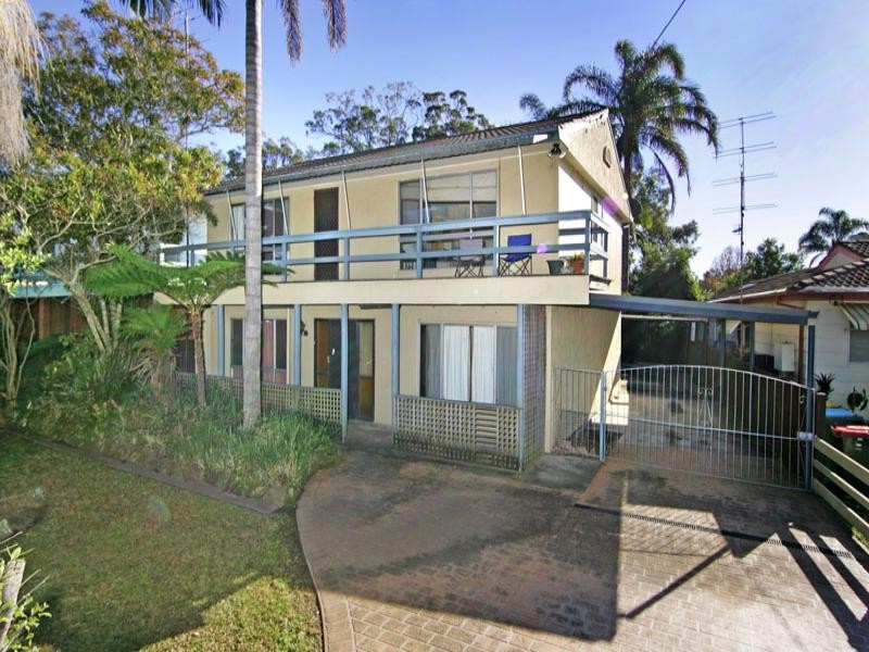 5 Tingira Avenue, Charmhaven NSW 2263