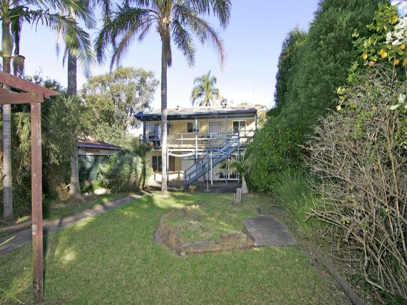 5 Tingira Avenue, Charmhaven NSW 2263