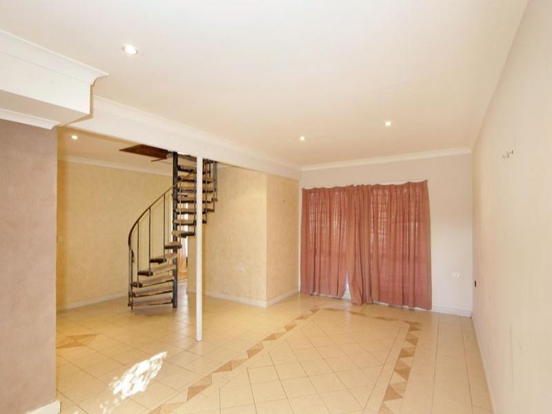5 Tingira Avenue, Charmhaven NSW 2263