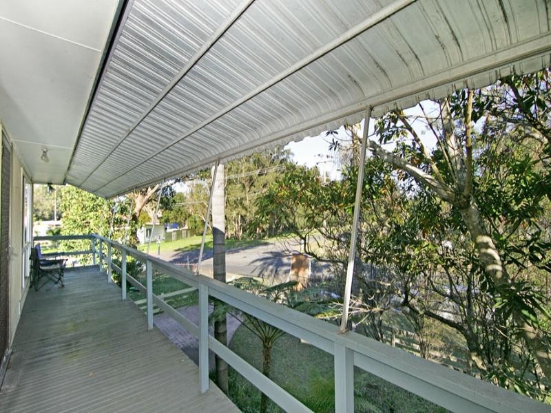 5 Tingira Avenue, Charmhaven NSW 2263